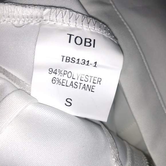 🔥 TOBI White "So It Seams" Mini Skirt Sz S - Picture 4 of 7